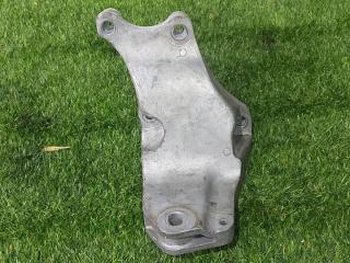 кронштейн двигателя Ford Mustang 6 поколение S550 [рестайлинг] 2019, 2.3 л., бензин, АКПП, купе