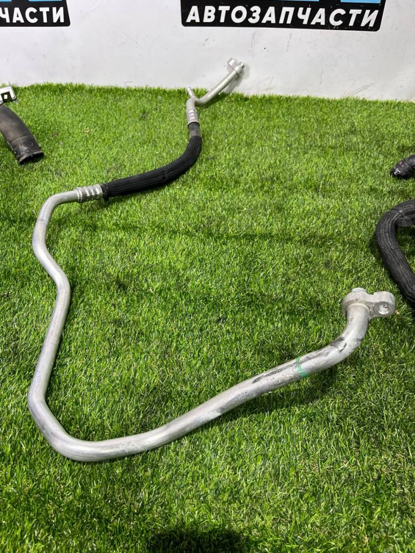 трубка кондиционера RAM 1500 5 поколение 2019, 5.7 л., бензин, АКПП, пикап, полный привод, 68277012 - фото №1