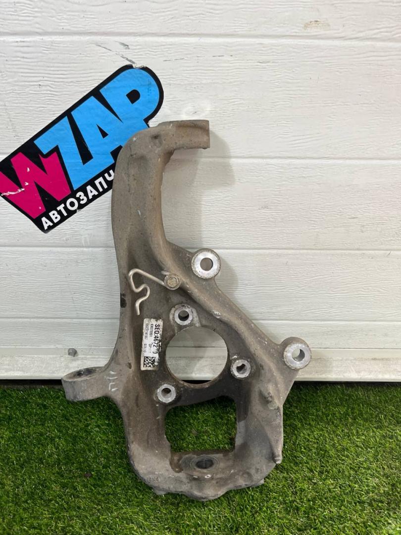 кулак поворотный правый RAM 1500 5 поколение 2019, 5.7 л., бензин, АКПП, пикап, полный привод, 68237141 - фото №1