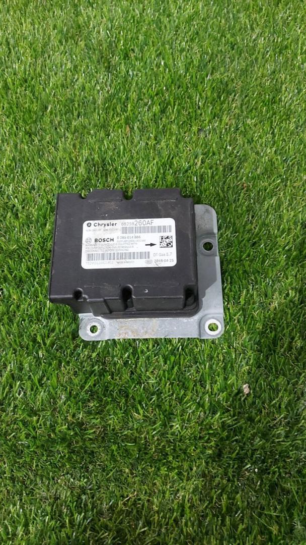 блок AirBag RAM 1500 5 поколение 2019, 5.7 л., бензин, АКПП, пикап, полный привод, 68259260AF - фото №1