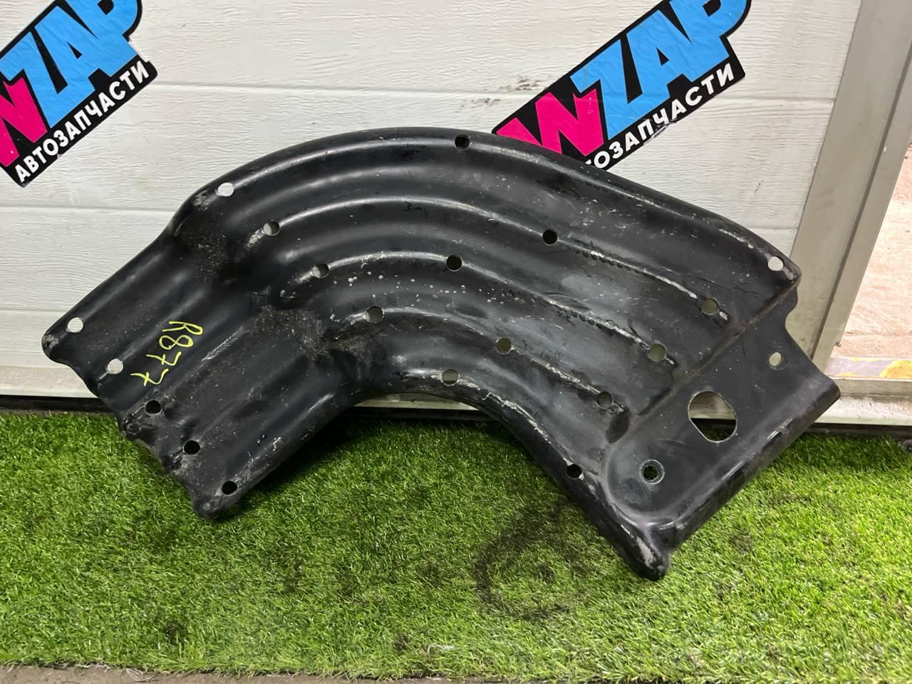 кронштейн (крепление) RAM 1500 5 поколение 2019, 5.7 л., бензин, АКПП, пикап, полный привод, 68266720AB - фото №1