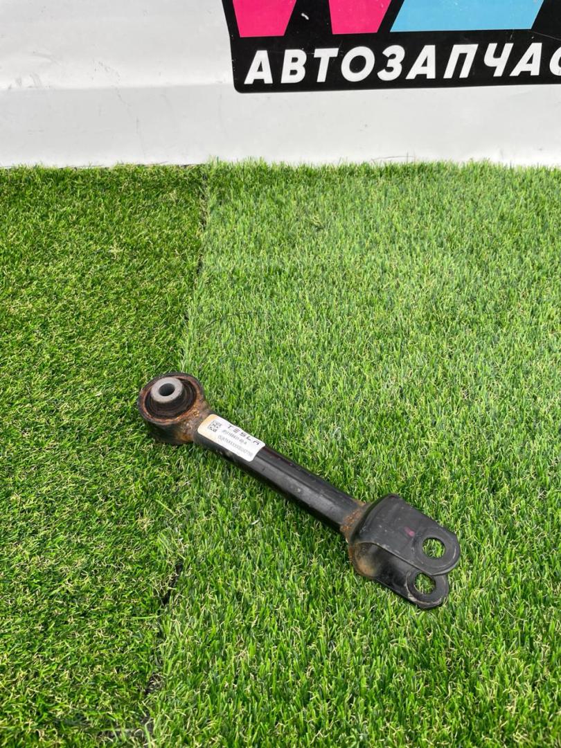 рычаг задний Tesla Model Y 1 поколение 2022, электро, белый, 1188431-00-A - фото №1