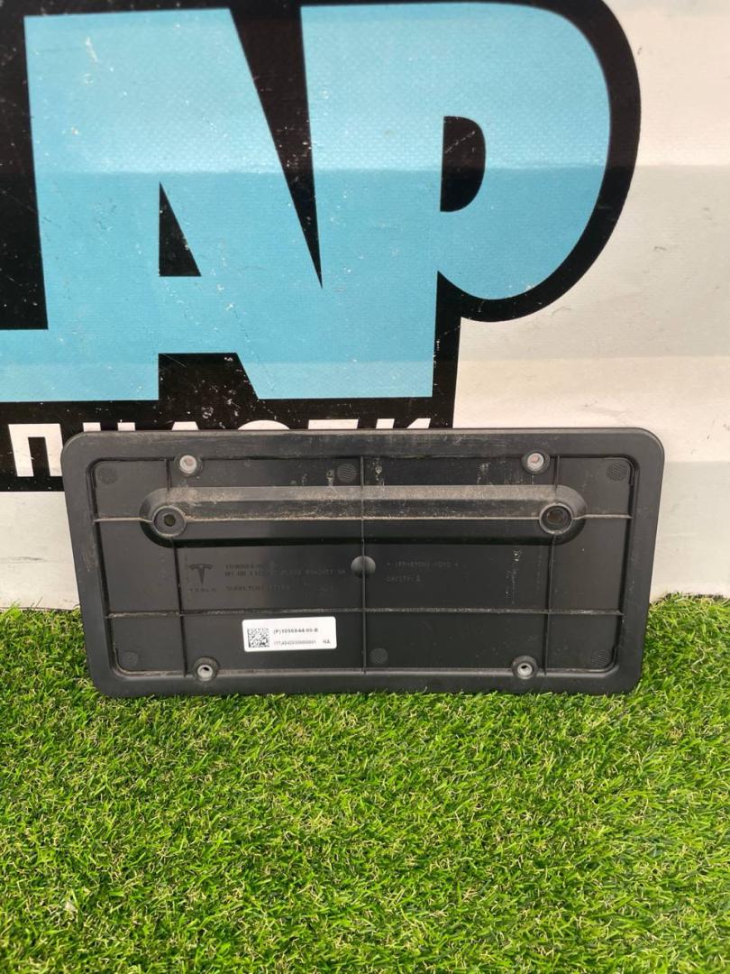 бленда Tesla Model Y 1 поколение 2022, электро, белый, 109684400B - фото №1