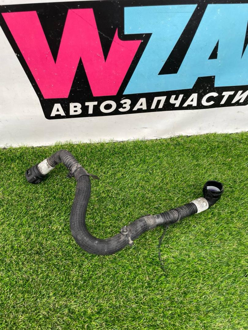 трубка охлаждающей жидкости Tesla Model Y 1 поколение 2022, электро, белый, 1077594-00-D - фото №1