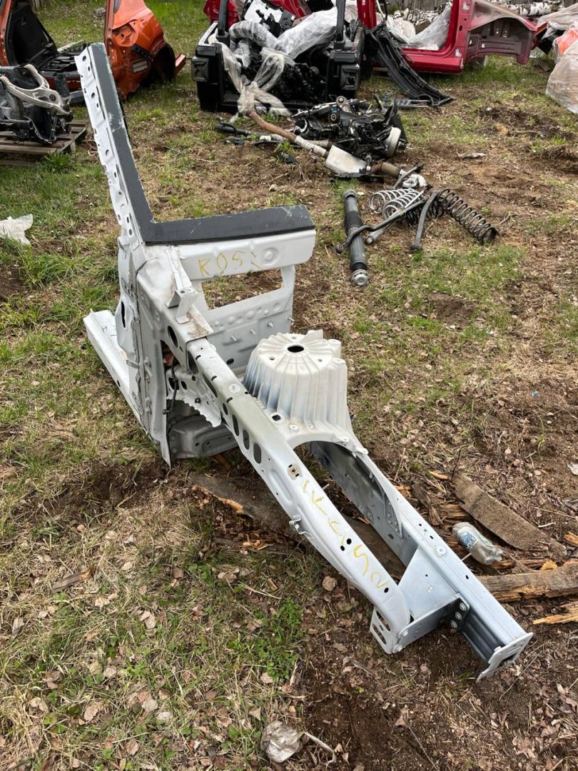 четверть передняя правая Ford Explorer 6 поколение U625 2020, 2.3 л., бензин, АКПП, внедорожник 5 дв. - фото №1