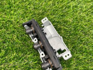 камера переднего обзора Tesla Model Y 1 поколение 2022, электро, белый, 1514448-00-F