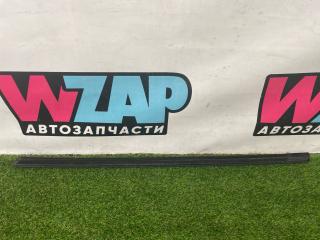 молдинг двери передней правой Tesla Model Y 1 поколение 2022, электро, белый, 1495712-00-C