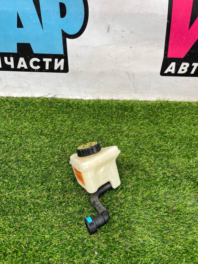 бачок тормозной жидкости Ford Explorer 6 поколение U625 2020, 2.3 л., бензин, АКПП, внедорожник 5 дв. - фото №1