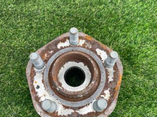 ступица передняя Tesla Model Y 1 поколение 2022, электро, белый