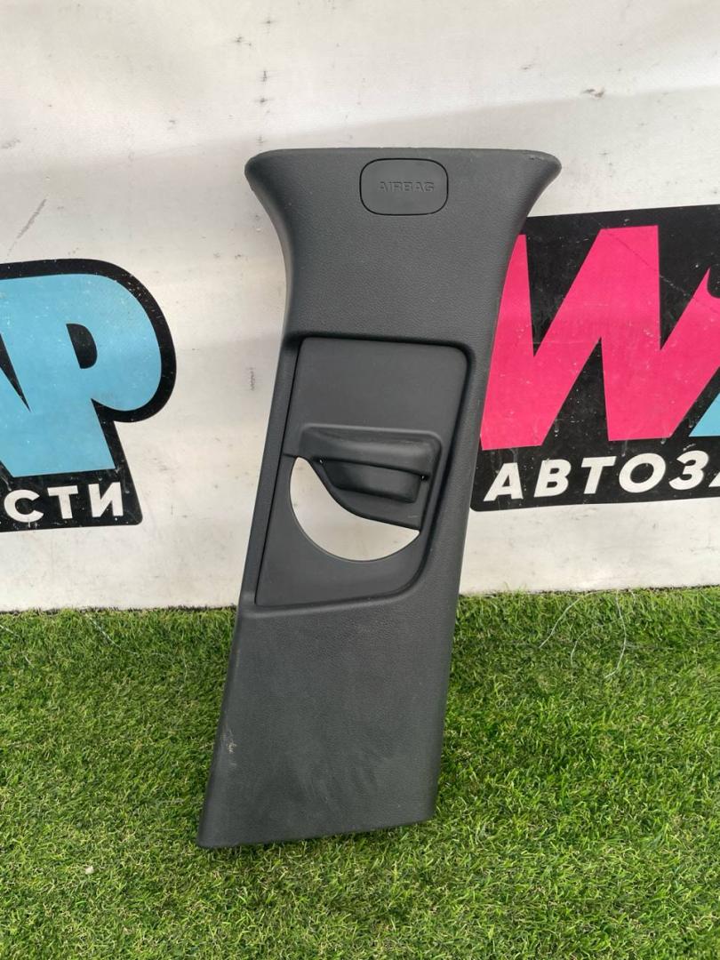 обшивка стойки центральной правой Buick Encore GX 1 поколение 2020, 1.2 л., бензин, вариатор, хетчбэк 5 дв., передний привод, 42725301 - фото №1