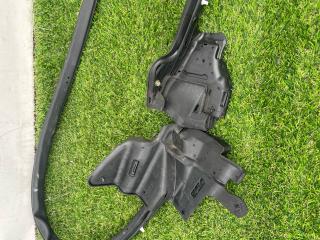 уплотнитель двери Tesla Model S 1 поколение [2-й рестайлинг] 2022, электро, лифтбэк, 1615099