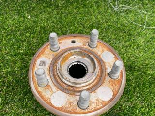 ступица передняя Tesla Model S 1 поколение [2-й рестайлинг] 2022, электро, лифтбэк