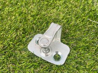 ответная часть (скоба) замка двери Tesla Model S 1 поколение [2-й рестайлинг] 2022, электро, лифтбэк, 16896766