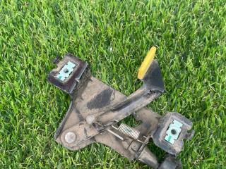 замок капота Chevrolet TrailBlazer 3 поколение 2022, 1.3 л., бензин, вариатор, оранжевый, хетчбэк 5 дв., полный привод, 42730771