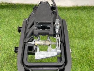 скелет ручки двери передней правой Ford Escape 4 поколение CX482 2020, 1.5 л., бензин, АКПП, внедорожник 5 дв., передний привод, LJ6B-S219A64-AF