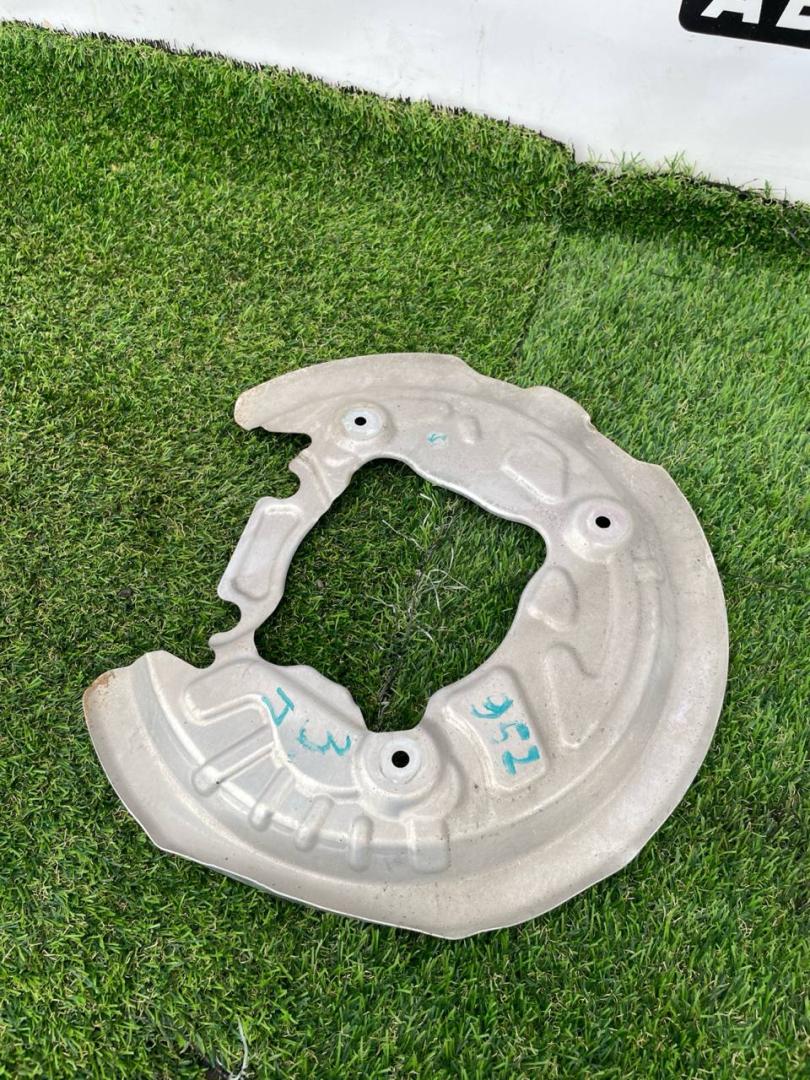 защитный кожух тормозного механизма Ford Explorer 6 поколение U625 2020, 2.3 л., бензин, АКПП, внедорожник 5 дв., L1MC-2K316-EC - фото №1