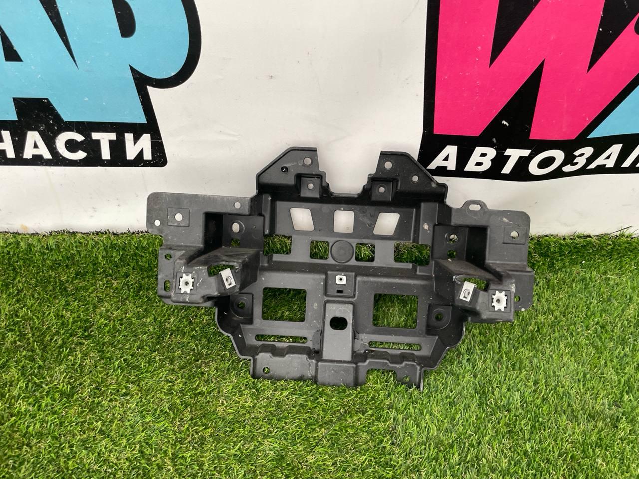 кронштейн (крепление) Ford Escape 4 поколение CX482 2020, 1.5 л., бензин, АКПП, синий, внедорожник 5 дв., полный привод, LJ6B18888AC - фото №1