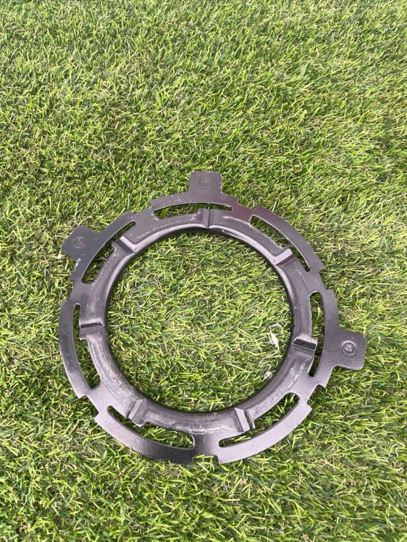 гайка топливного насоса Ford Escape 4 поколение CX482 2020, 1.5 л., бензин, АКПП, синий, внедорожник 5 дв., полный привод, 8G13-9C385-AB - фото №1