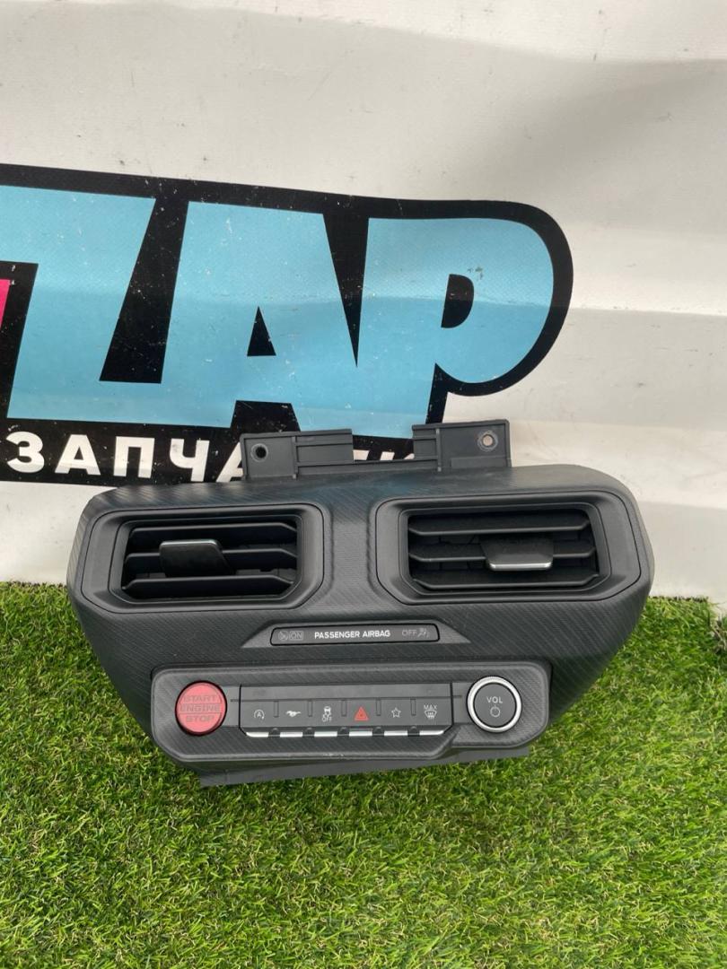 блок управления печки / климат-контроля Ford Mustang 7 поколение S650 2024, 2.3 л., бензин, АКПП, черный, купе, задний привод, PR3B-C044K30-BL319W, PR3T-18K811-AEW - фото №1