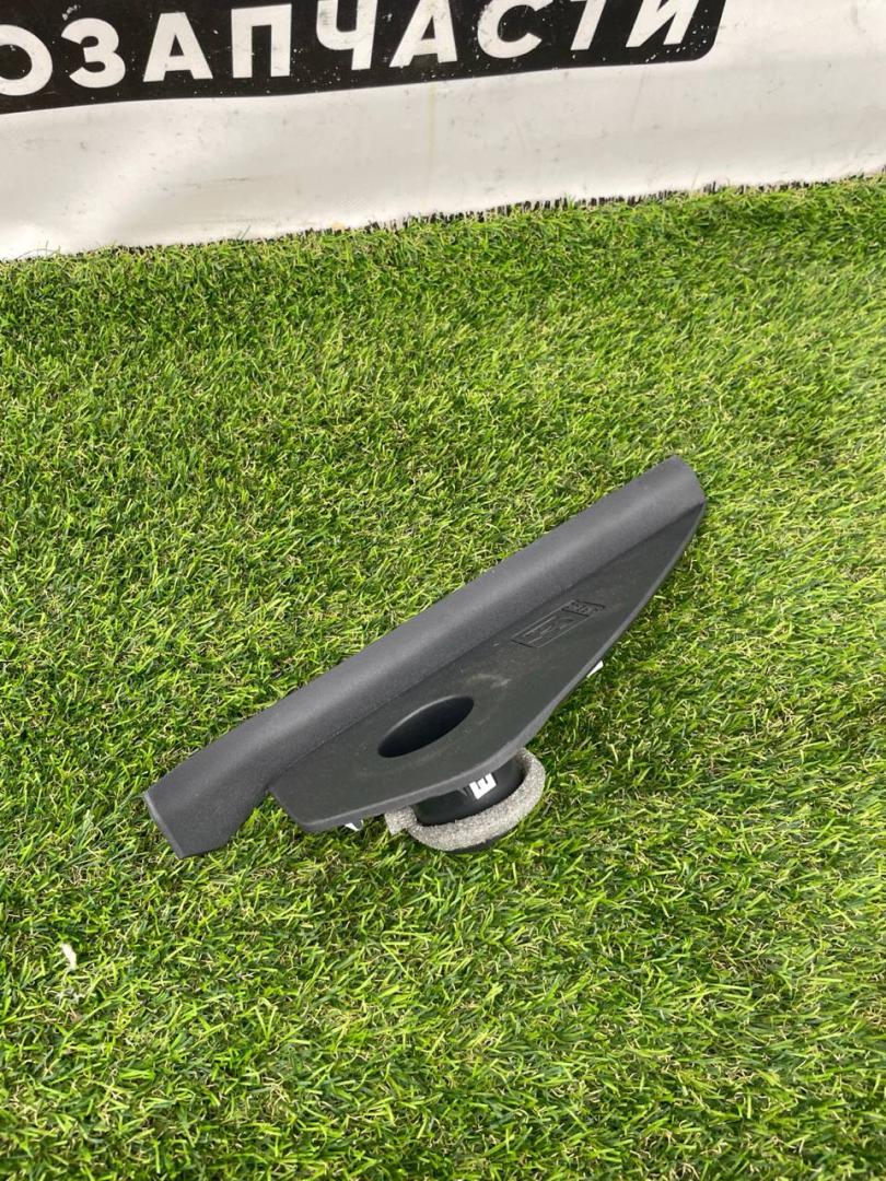 накладка на торпедо (консоль) Ford Mustang 7 поколение S650 2024, 2.3 л., бензин, АКПП, черный, купе, задний привод, PR3B-C04480-AE319W - фото №1