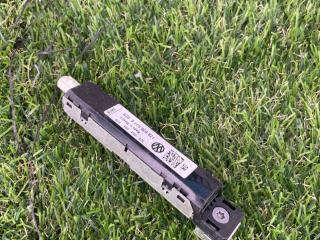 усилитель антенны Volkswagen Jetta 7 поколение 2019, 1.4 л., бензин, седан, передний привод, 17A035577E