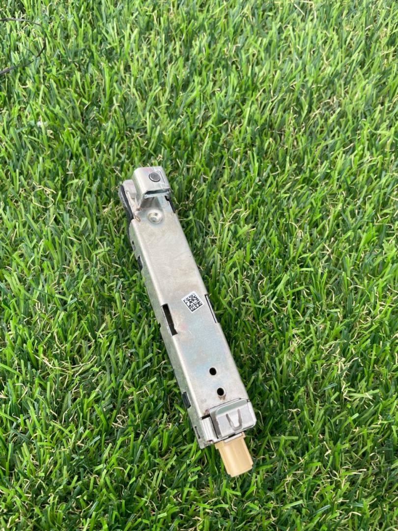 усилитель антенны Volkswagen Jetta 7 поколение 2019, 1.4 л., бензин, седан, передний привод, 17A035577F - фото №1