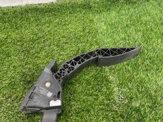 педаль Chevrolet TrailBlazer 3 поколение 2022, 1.3 л., бензин, вариатор, оранжевый, хетчбэк 5 дв., полный привод, 42620222