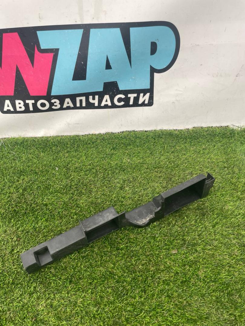 пластик Ford Mustang 7 поколение S650 2024, 2.3 л., бензин, АКПП, черный, купе, задний привод, PR3B-8103-A - фото №1