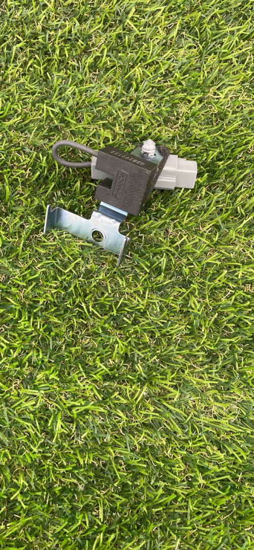 усилитель антенны Ford Mustang 7 поколение S650 2024, 2.3 л., бензин, АКПП, черный, купе, задний привод, FR3T-18801-AA - фото №1