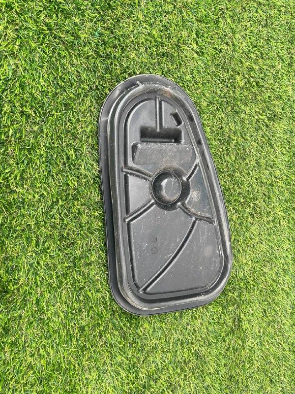 Шумоизоляция двери Volkswagen Jetta 7 поколение 2019, 1.4 л., бензин, седан, передний привод, 17A839916A - фото №1