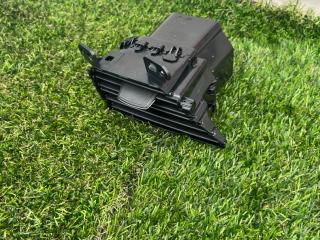 дефлектор обдува салона Tesla Model X 1 поколение 2018, электро, хетчбэк 5 дв., 1096878-00-A