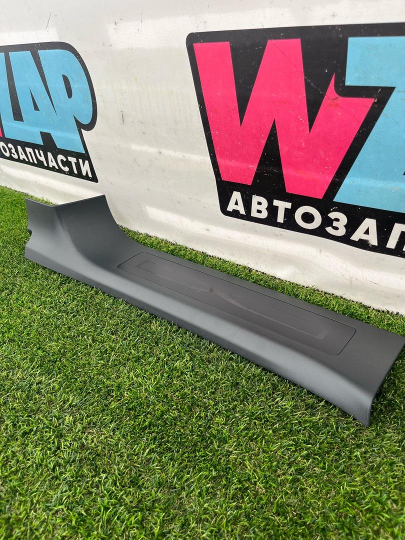 накладка на порог внутренняя Tesla Model X 1 поколение 2018, электро, хетчбэк 5 дв., 1105148-00-B - фото №1