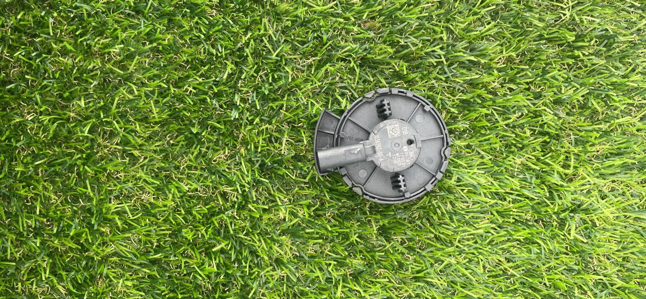 датчик удара Tesla Model X 1 поколение 2018, электро, хетчбэк 5 дв. - фото №1