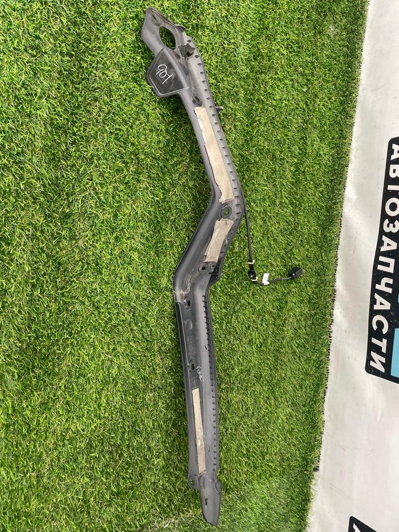 накладка двери (крышки) багажника Tesla Model X 1 поколение 2018, электро, хетчбэк 5 дв., 1041595-00-E - фото №1