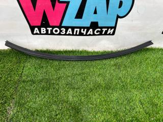 Уплотнитель стекла Tesla Model X 1 поколение 2018, электро, хетчбэк 5 дв., 1032179-00-C