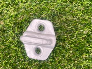 ответная часть (скоба) замка двери Jeep Wrangler 4 поколение 2019, 2.0 л., бензин, АКПП, внедорожник 5 дв., полный привод