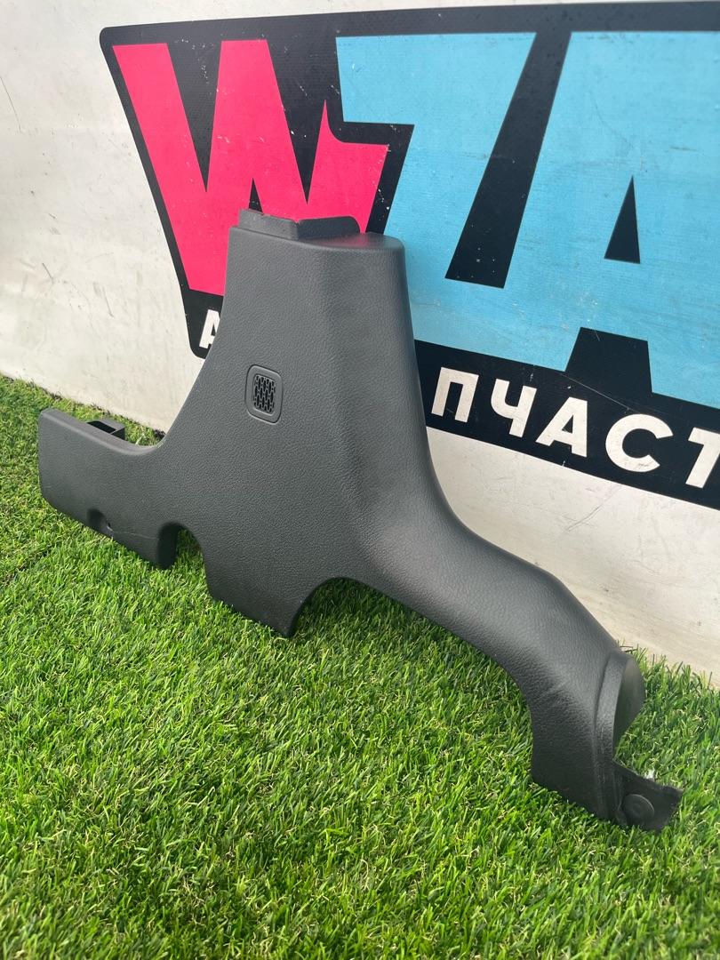 обшивка стойки Jeep Wrangler 4 поколение 2019, 2.0 л., бензин, АКПП, внедорожник 5 дв., полный привод - фото №1