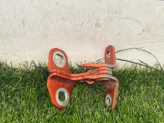 петля двери Chevrolet TrailBlazer 3 поколение 2022, 1.3 л., бензин, вариатор, оранжевый, хетчбэк 5 дв., полный привод