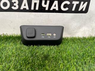 разъем AUX / USB Chevrolet TrailBlazer 3 поколение 2022, 1.3 л., бензин, вариатор, оранжевый, хетчбэк 5 дв., полный привод, 42620965