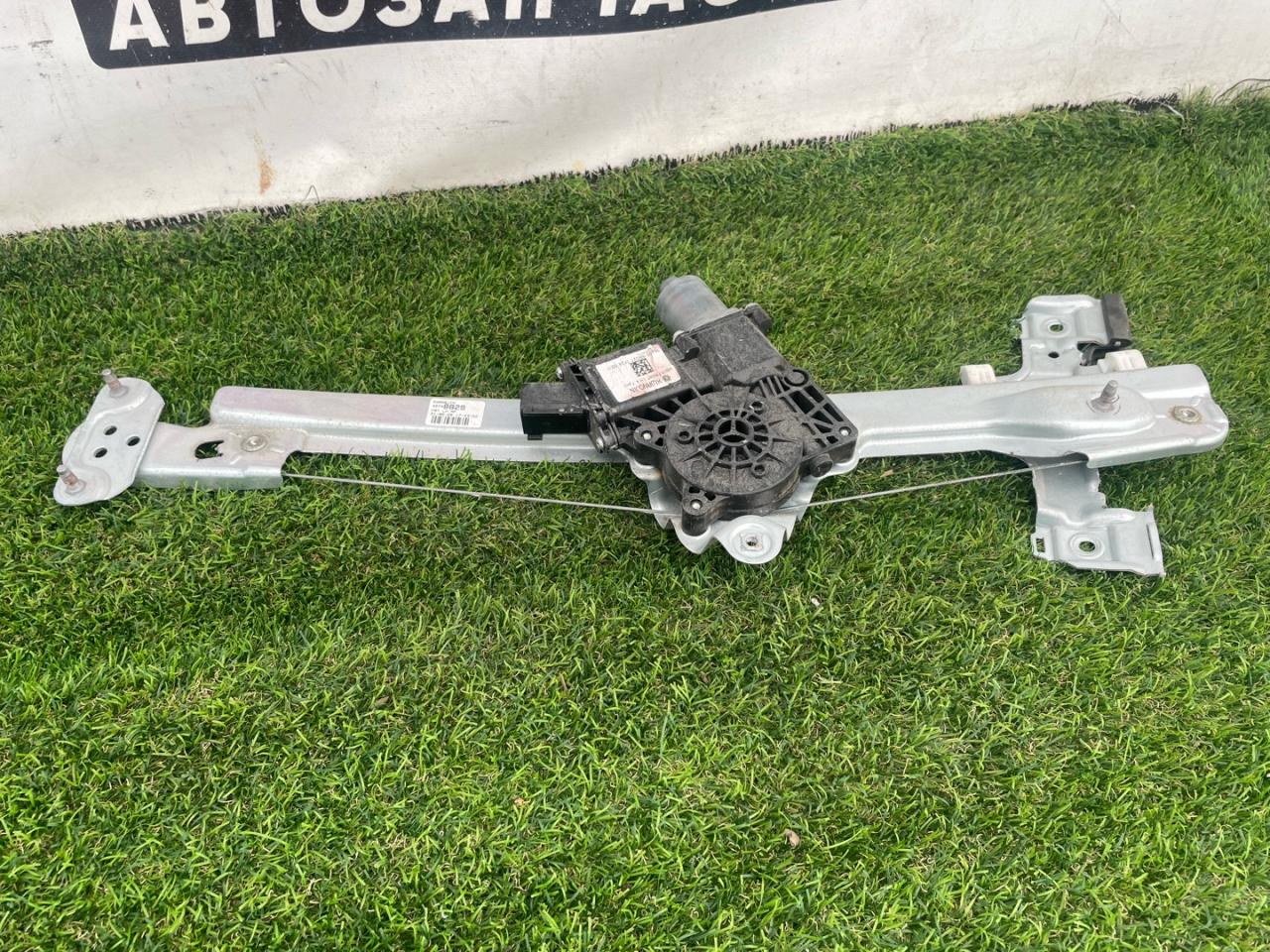 стеклоподъемник передний левый Buick Encore GX 1 поколение 2020, 1.2 л., бензин, вариатор, хетчбэк 5 дв., передний привод, 42748829 - фото №1