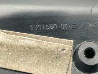 молдинг двери задней левой Tesla Model X 1 поколение 2018, электро, хетчбэк 5 дв., 1037560-00-E