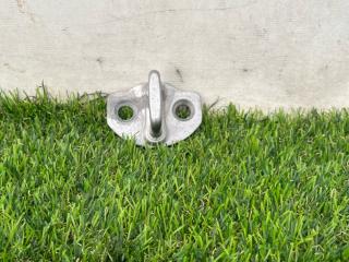 ответная часть (скоба) замка двери Tesla Model Y 1 поколение 2022, электро, белый, 1525919-00-B