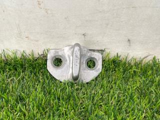 ответная часть (скоба) замка двери Tesla Model Y 1 поколение 2022, электро, белый, 1525919-00-B