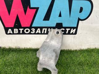 кронштейн двигателя Ford Mustang 6 поколение S550 [рестайлинг] 2017, 2.3 л., бензин, АКПП, купе, задний привод