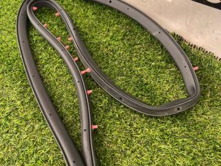 уплотнитель двери Ford Mustang 6 поколение S550 [рестайлинг] 2017, 2.3 л., бензин, АКПП, купе, задний привод