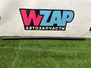 молдинг двери передней правой Tesla Model Y 1 поколение 2022, электро, белый, 1495712-00-C