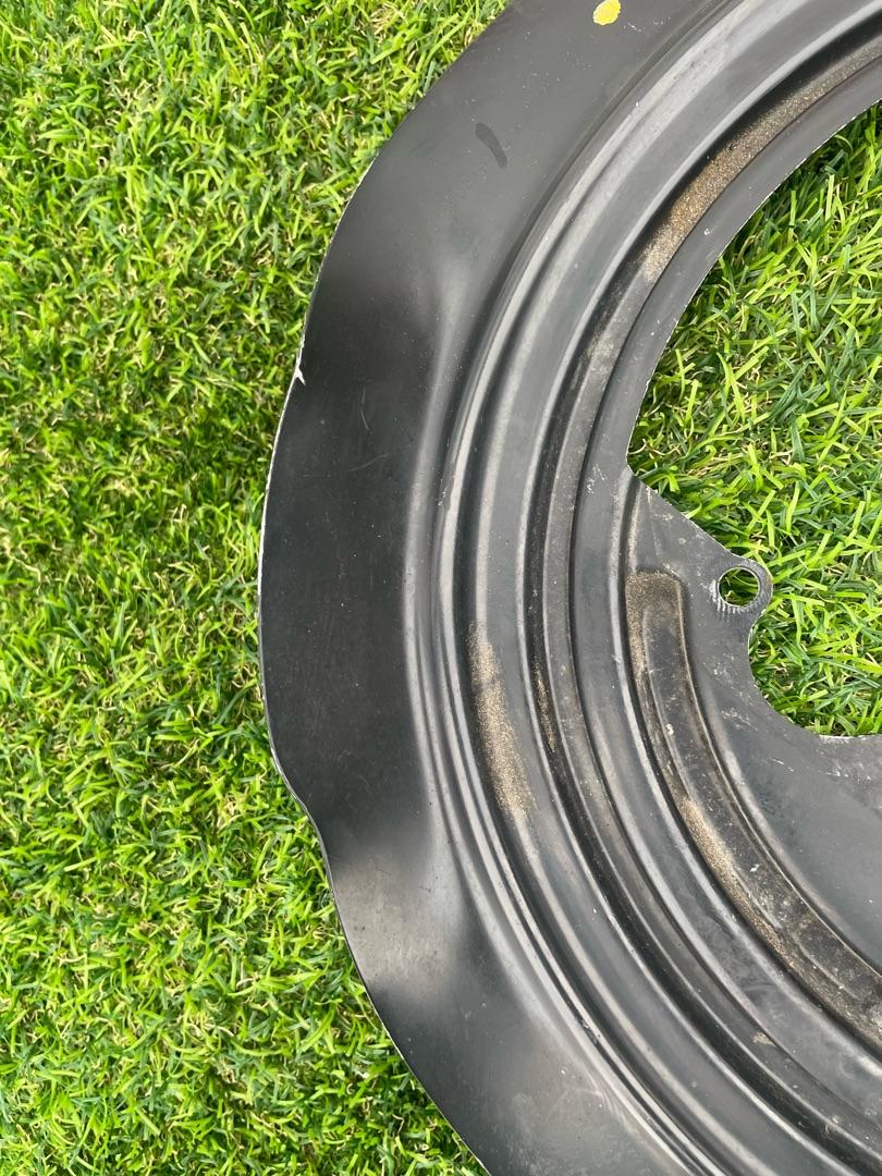 защитный кожух тормозного механизма Jeep Wrangler 4 поколение 2019, 2.0 л., бензин, АКПП, внедорожник 5 дв., полный привод - фото №1