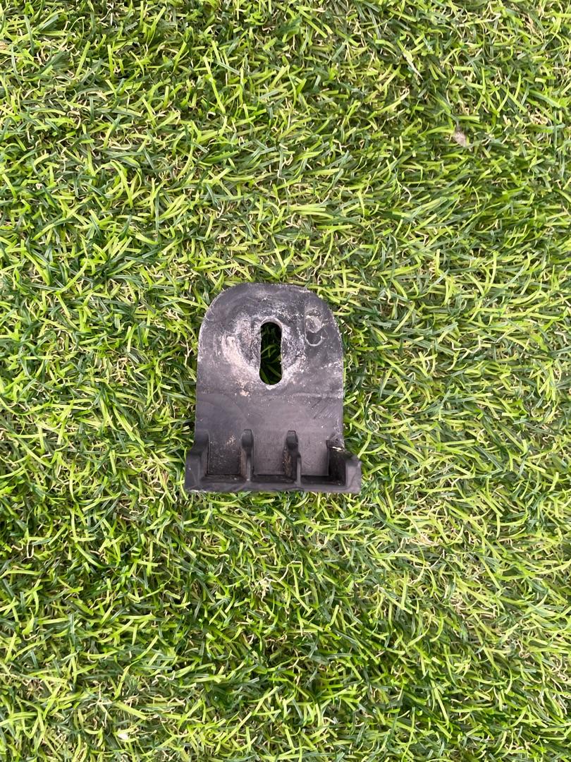 кронштейн передней панели (телевизора) Mini Cooper S 3 поколение 2018, 2.0 л., бензин, 6МКПП, хетчбэк 3 дв., 7337802 - фото №1