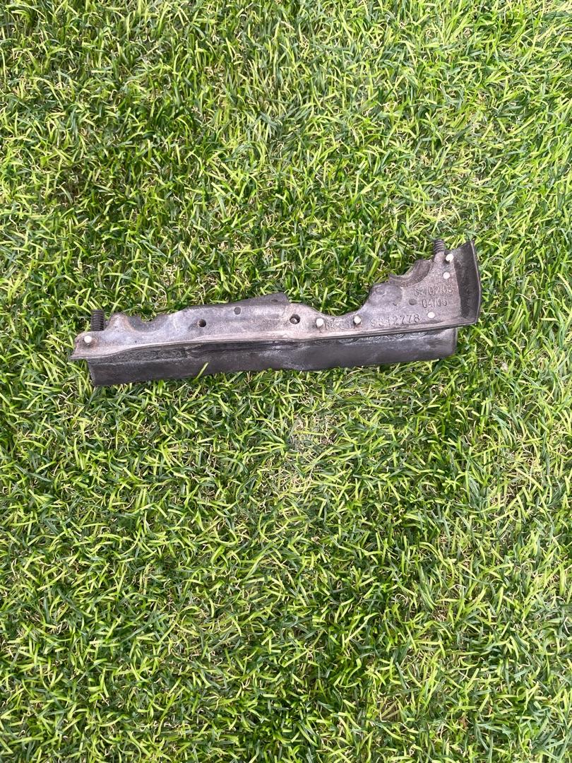 уплотнитель подкапотного пространства Mini Cooper S 3 поколение 2018, 2.0 л., бензин, 6МКПП, хетчбэк 3 дв., 9312778 - фото №1