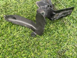 кронштейн (крепление) RAM 1500 5 поколение 2019, 5.7 л., бензин, АКПП, пикап, полный привод, 68335034AB